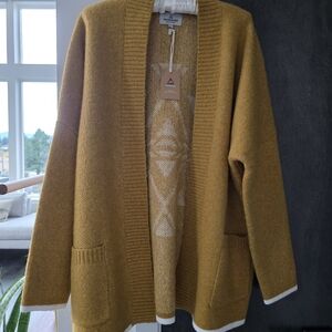 PASSENGER CARDIGAN SIZE SMALL NWT